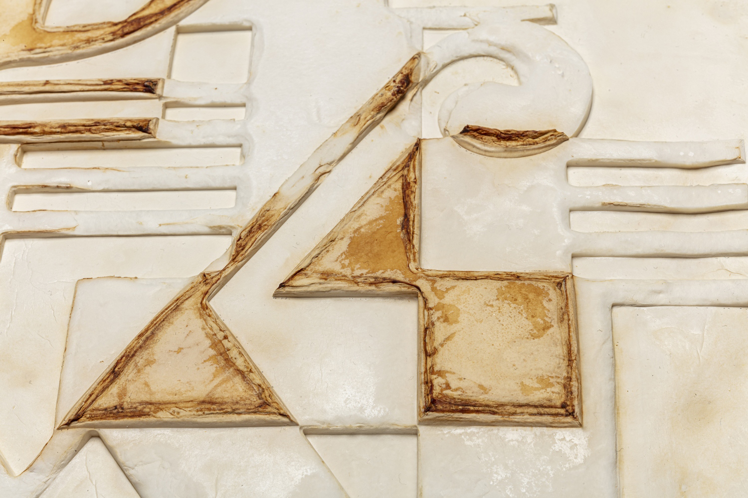 Tactile%20whiteness_The%20White%20Reliefs_Andrea%20Brittnek_21_Photo%20by%20Zsoka%20Jambor_2024%20-%201500x1000px.jpg